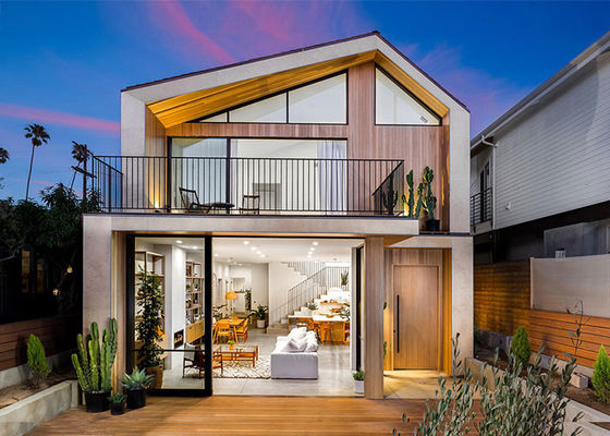 فيلا أسيزي بمنزل معياري من طابقين بإطار فولاذي خفيف مُصنع مسبقًا من الاتحاد الأوروبي مع نوافذ كبيرة